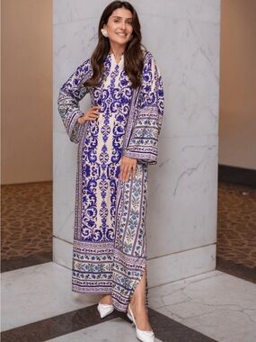 NWT Blue Printed Maxi kaftan dress with long sleeves size medium women’s girls